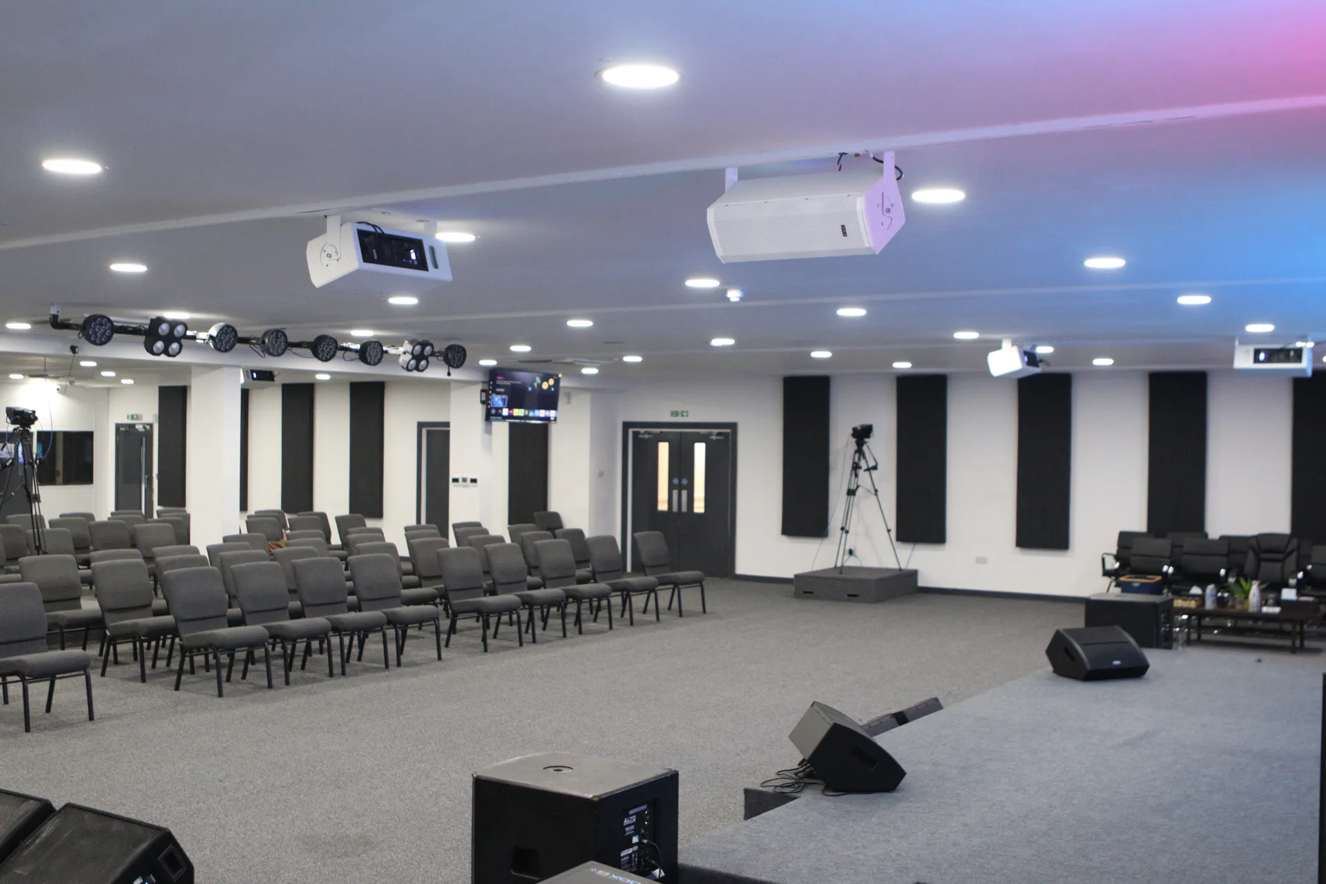 Castle Green Hall, lighting rig, house speakers and the hall doors