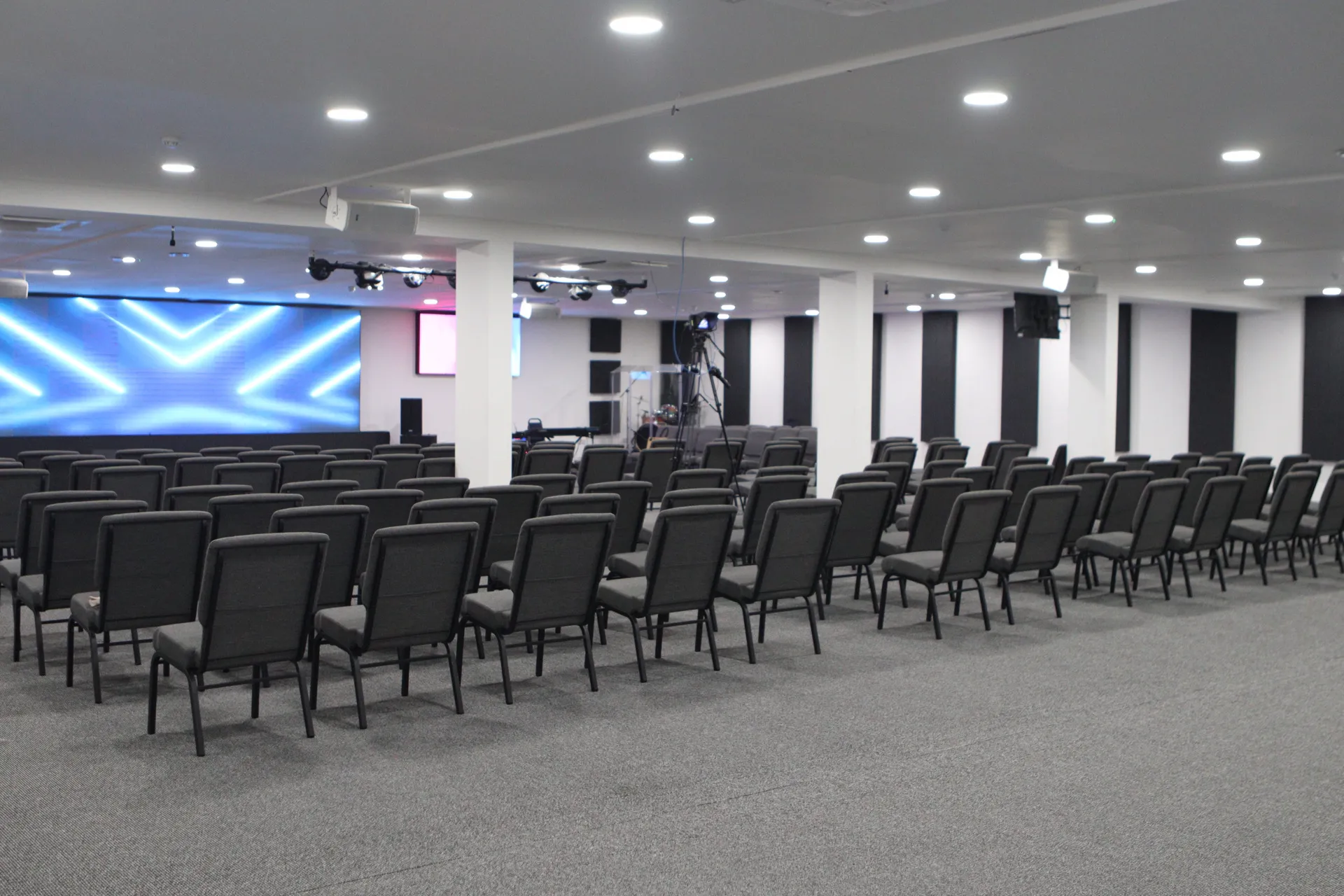 Castle Green Hall, theatre rows from the back of the room