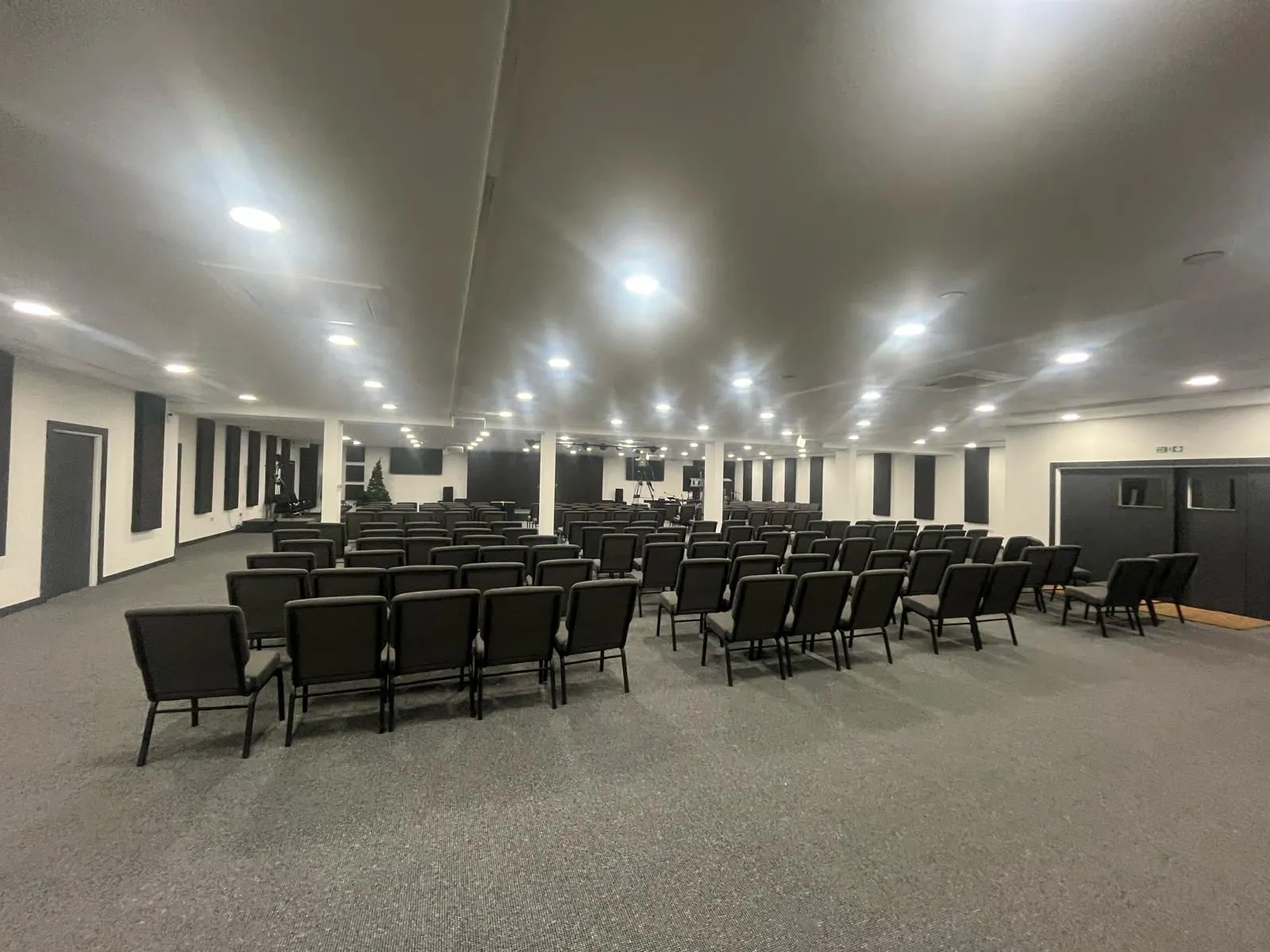 Room dressed, full banquet